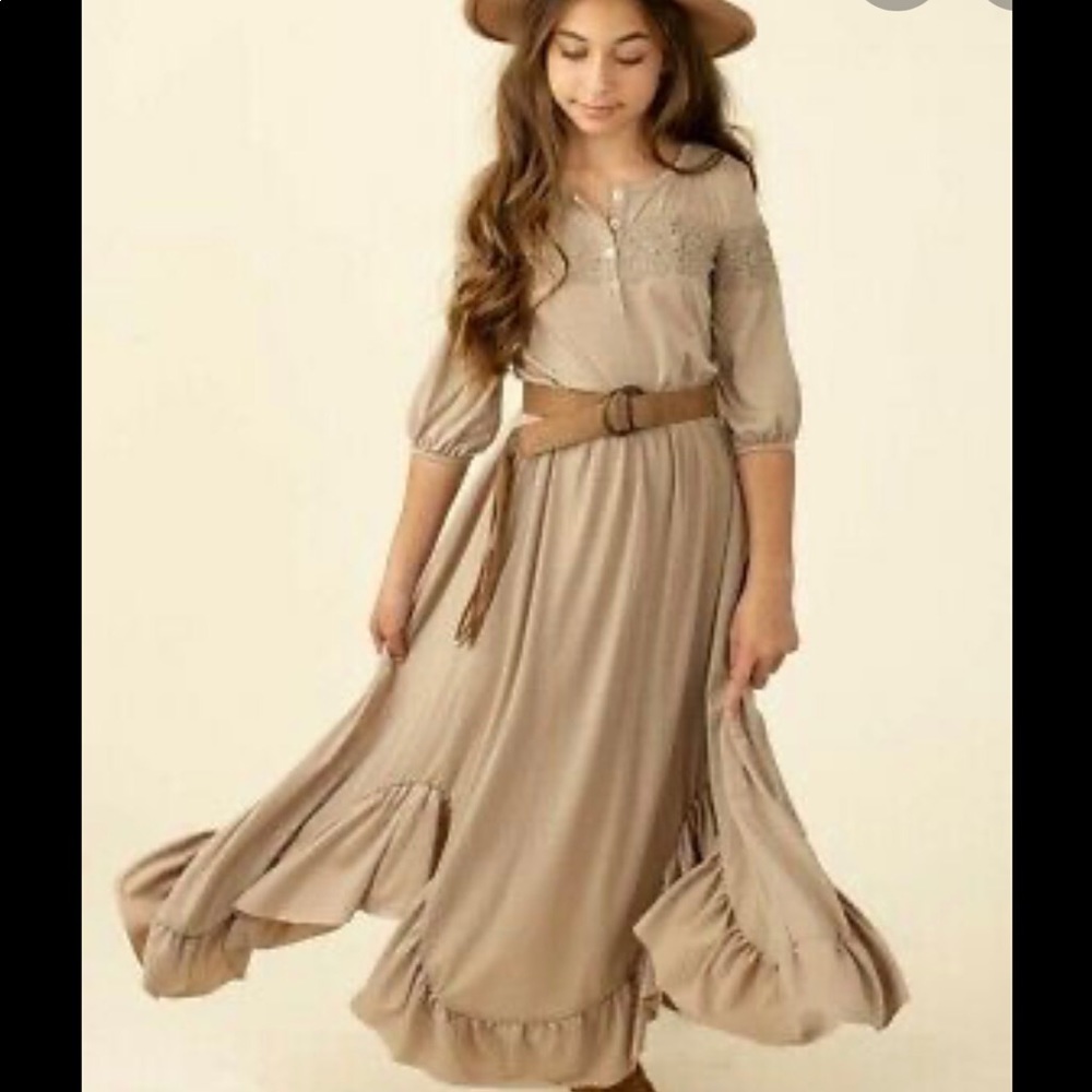 Joyfolie girls Elvia dress size 8 in color Greige